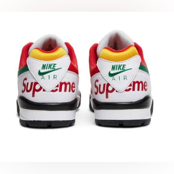 Holiday SALE 🎁⬇️ Supreme Nike cross trainer - Picture 2 of 3